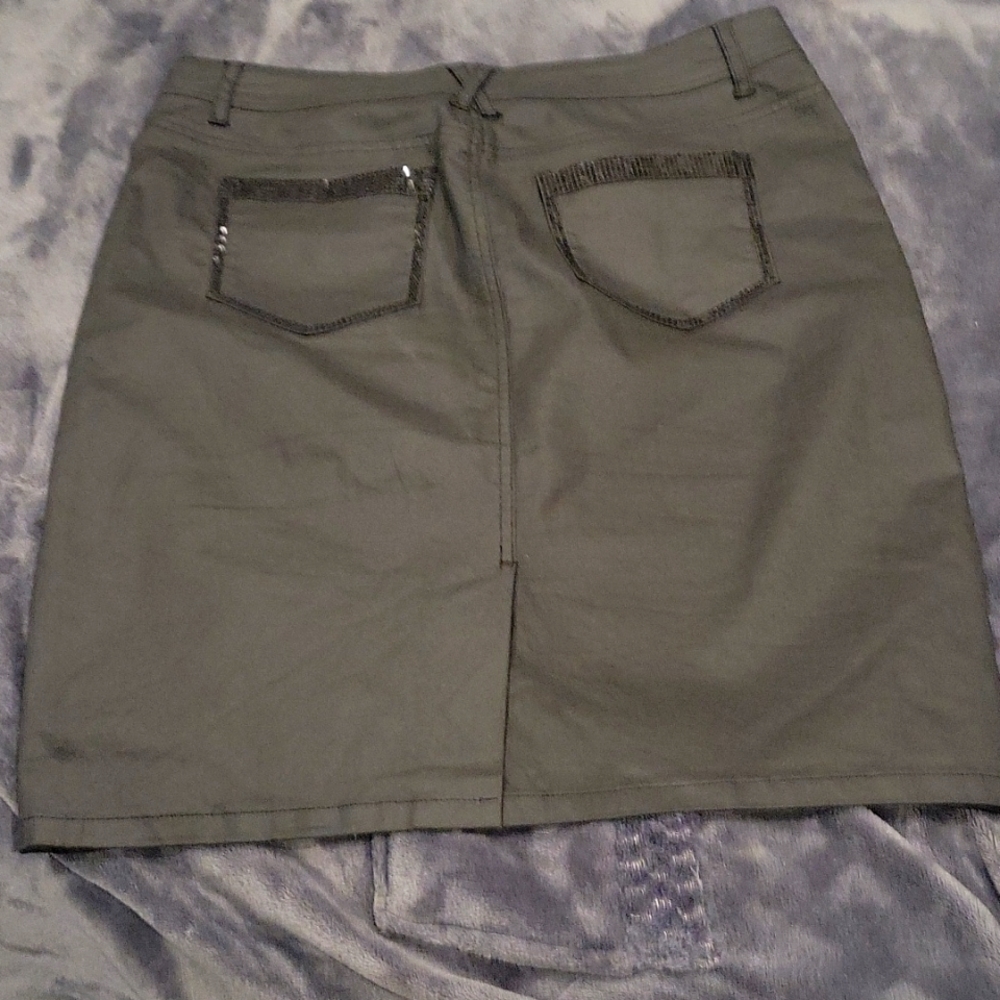 Women's Size 42 Black Skirt